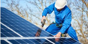 Installation Maintenance Panneaux Solaires Photovoltaïques à Champfremont